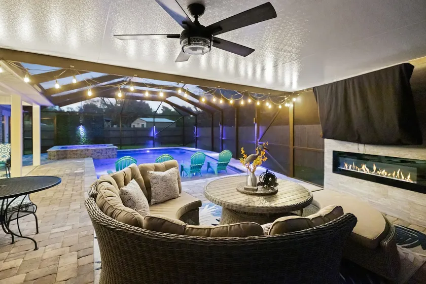 Salt Pool & Spa, Heat Opt, Cali King Bed, Beach 4M - Image 1