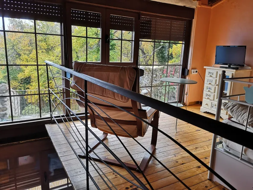 To the patio - Image 1