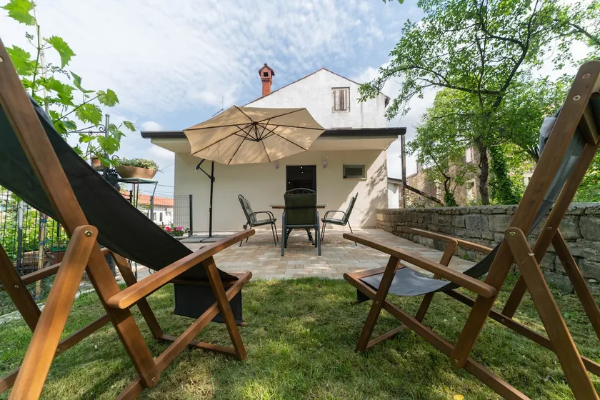 Charming 4-Star Apartment Ad Villam Venire - Image 1