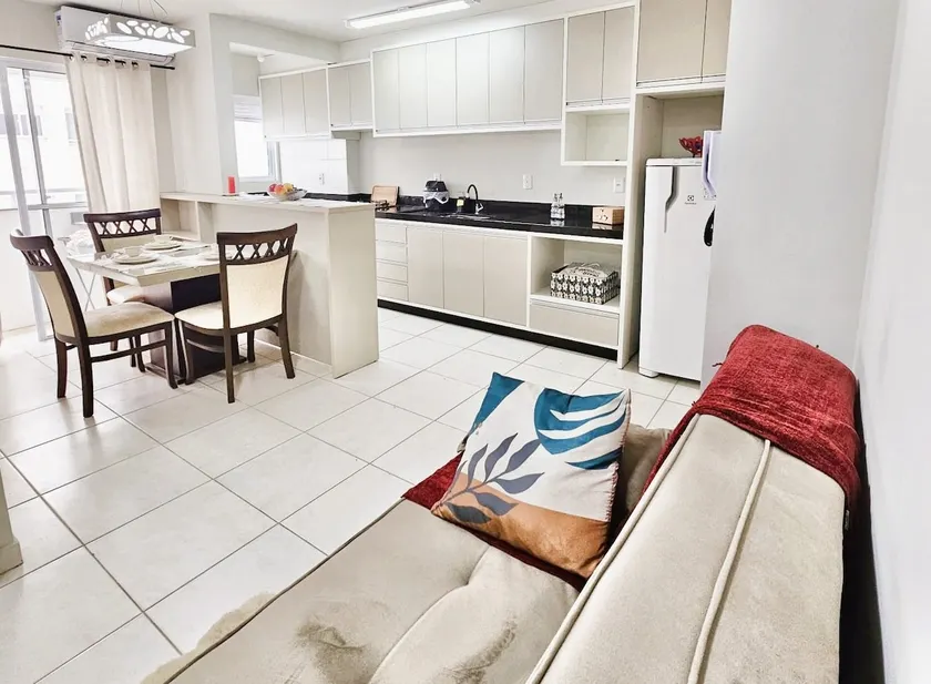 Modern apartment - Image 1