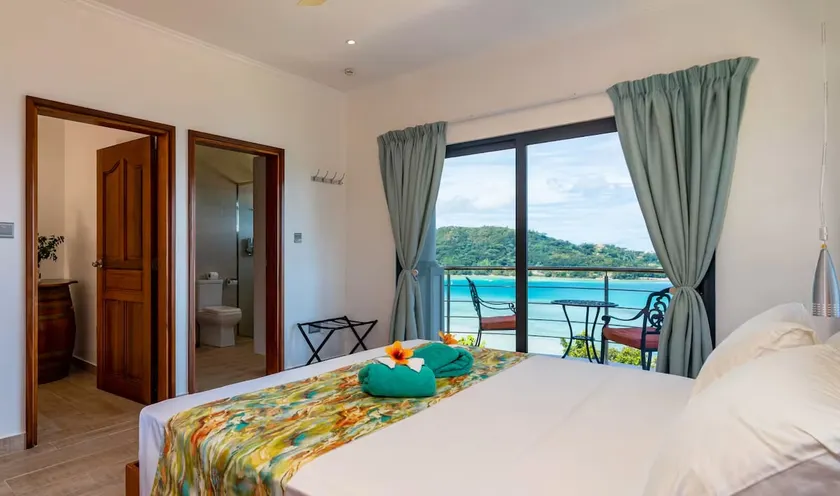 Deluxe Single Room Self Catering Apartment - Image 1