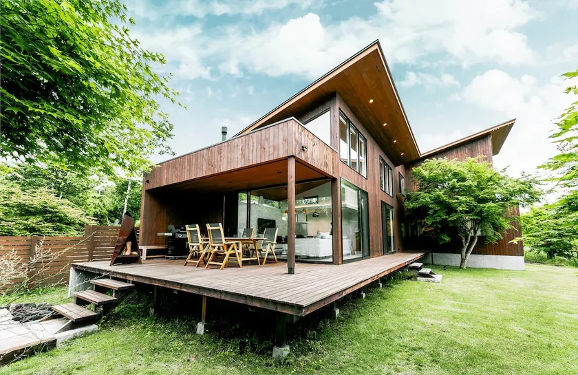Luxury Villa with Private Bar in Karuizawa, Natural Environment, Sleeps 9 - Image 1