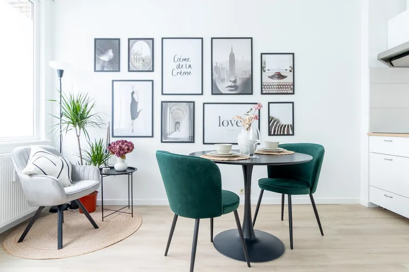 Quiet and functional studio – ideal for a professional stay - Image 1