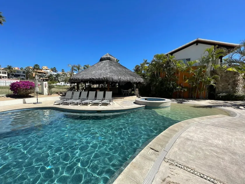 Condo. Las Quintas | Terrace & Landscape Garden - Image 1