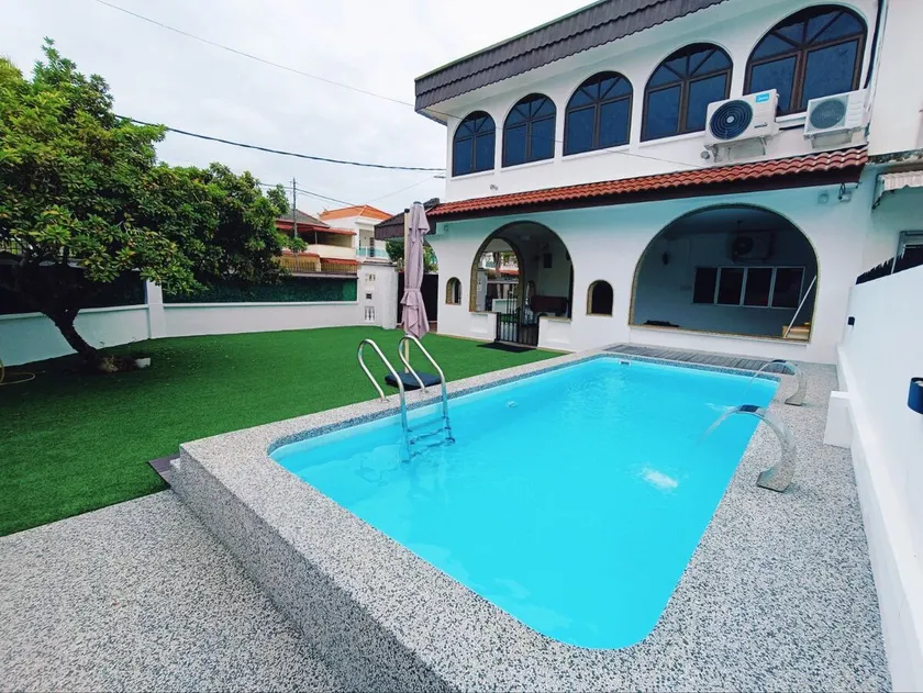 TF Klebang Private Pool Villa by Jeffery Lam Home Management - Image 1