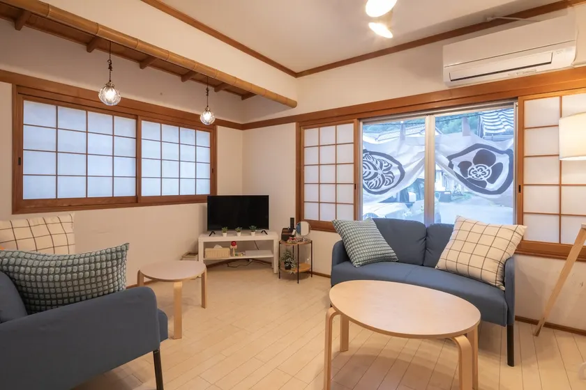 15 minutes walk to Kamikura Shrine! 1 building for rent, maximum 9 people, Kumano Kodo, Kumano Hayatama Shrine, Nachi Falls, Hongu Taisha - Image 1