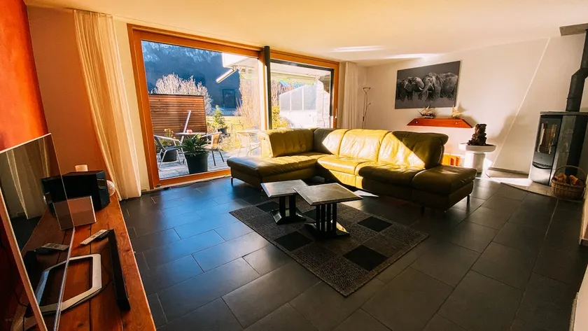 Charming House with Stunning Mountain Views in Mei - Image 1