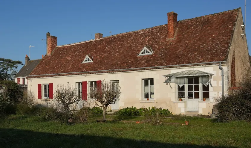 A house in the countryside in the village of Chenonceau - Image 1
