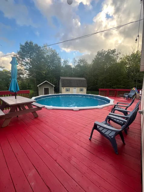 Poconos Escape: Pool, Outdoor Kitchen, King Bed - Image 1
