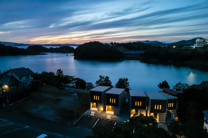 NEW [18 minutes from Hausdenberg] Stunning sea view with starry sky and sunset views/Traditional handcrafted porcelain with modern fusion #B - Image 1