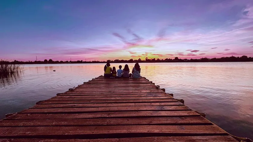 Lakeway Lookout – Modern Lakefront - Image 1