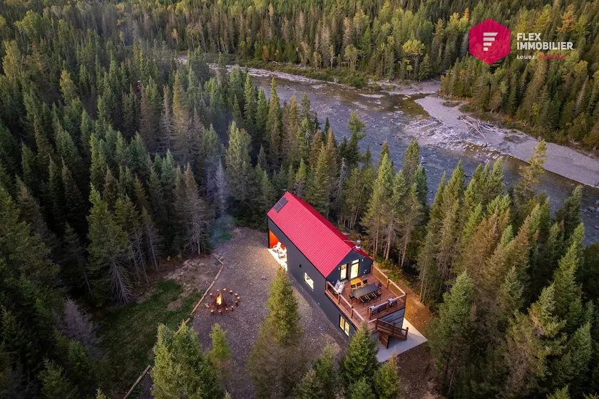 Le Singing Salmon de Bonaventure - Chalet autonome Bord de rivière - Gaspésie - Image 1