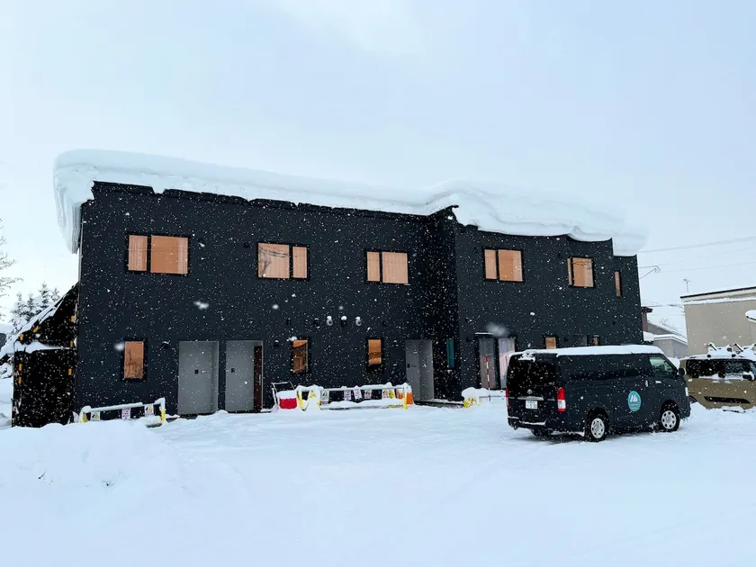 Niseko Purr 102 - Image 1
