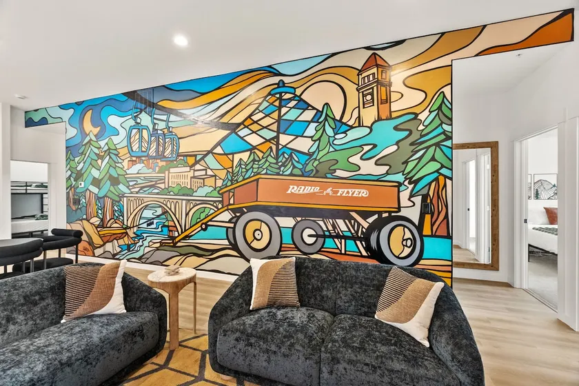 Modern Luxury - 3 Bed in the Heart of Downtown! - Image 1