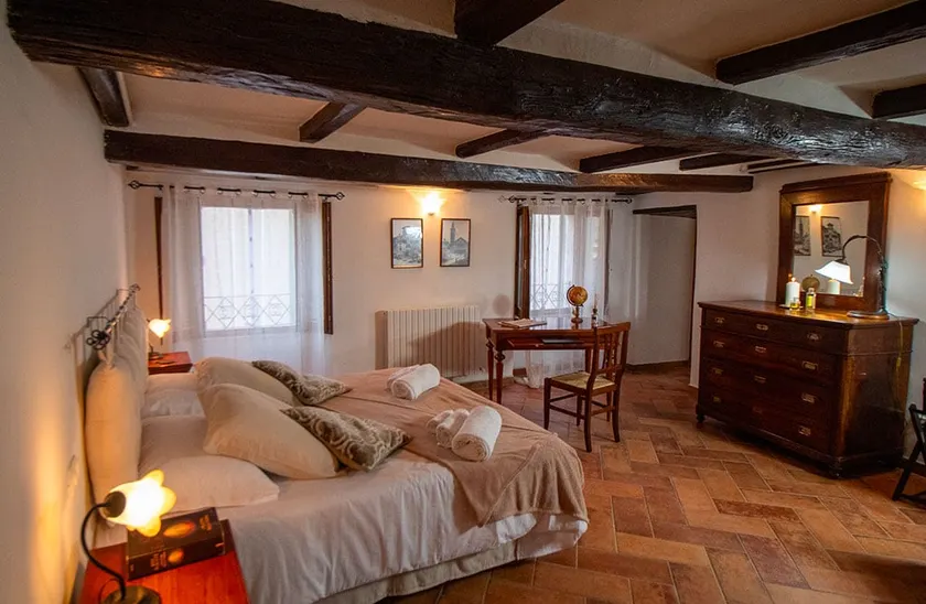 ”La Dolce Vita” Historic Center-2 bedrooms-2 bathrooms - Image 1
