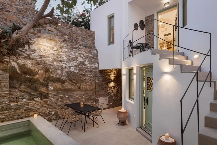 Porto Sereno Andros Suites - Image 1
