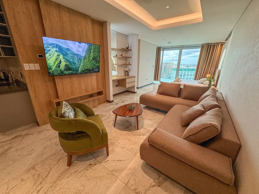 POX | Green Tower 15 Th Floor | Luxury and confort - Image 1