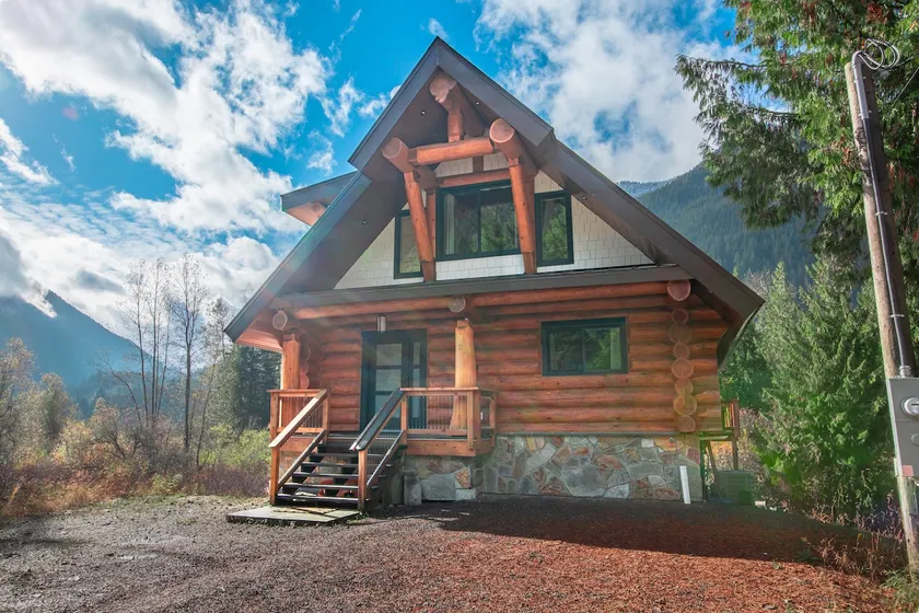 Douglas Fir Retreat | Mtn Views + Expansive Deck - Image 1