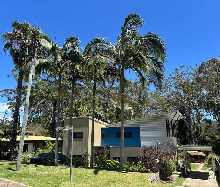 Kiki's Beach House - Image 1