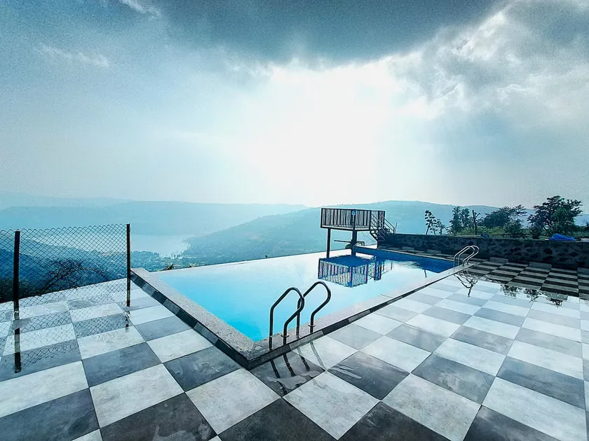 2 Bedroom Hall Infinity Pool/Dam/Valley View - Image 1