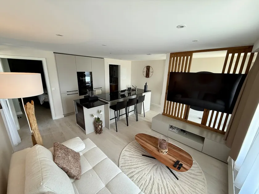 Apartment Panorama - Image 1
