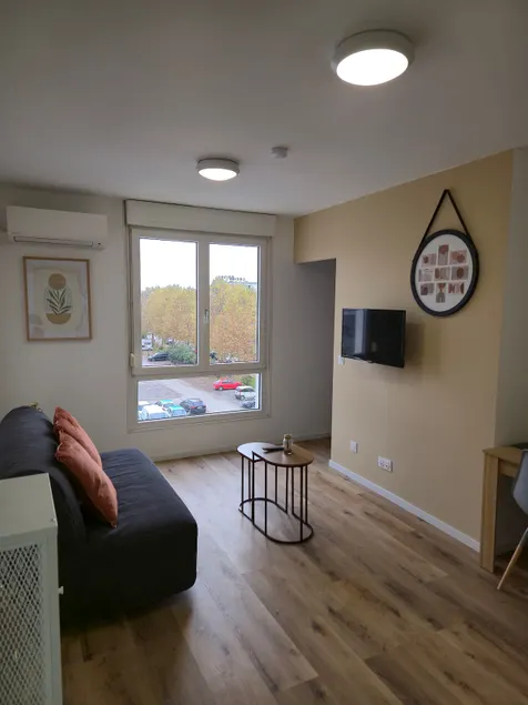 2 fully-equipped cocooning rooms - Image 1