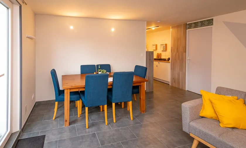 Modern, New, Stylish, S/C Apartment. - Image 1