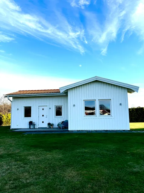 The garden house near Jönköping - Image 1