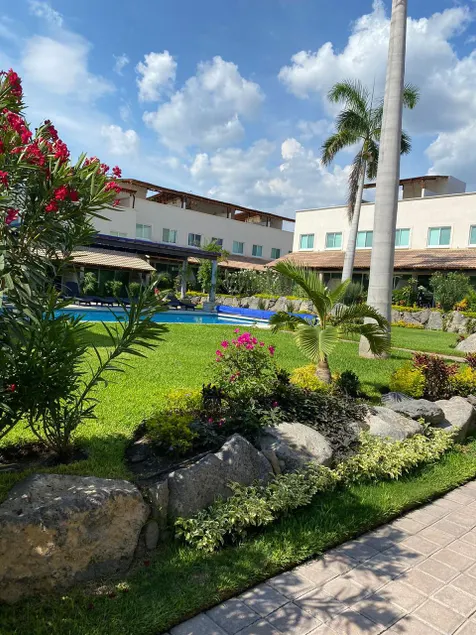 Casa Cumbres Tulipanes American Breakfast - Image 1