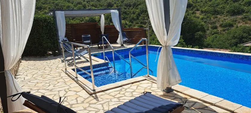 Rustic Apartment Mariva - Image 1