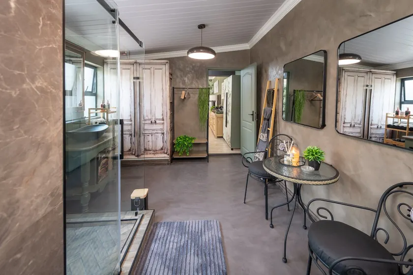 A Superior Suite 4 two near OR Tambo Airport - Image 1