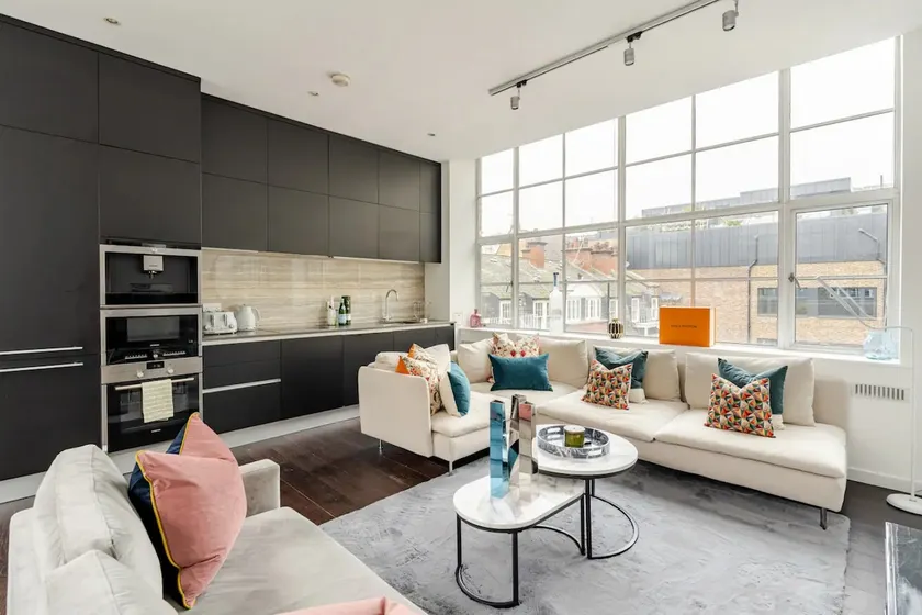 Stylish Soho | Mayfair 3 Bed Central Retreat - Image 1