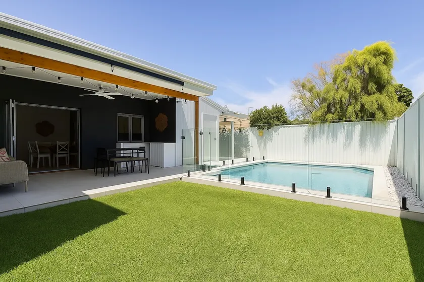 Coastal Gem | Pool, Park & Prime Location - Image 1