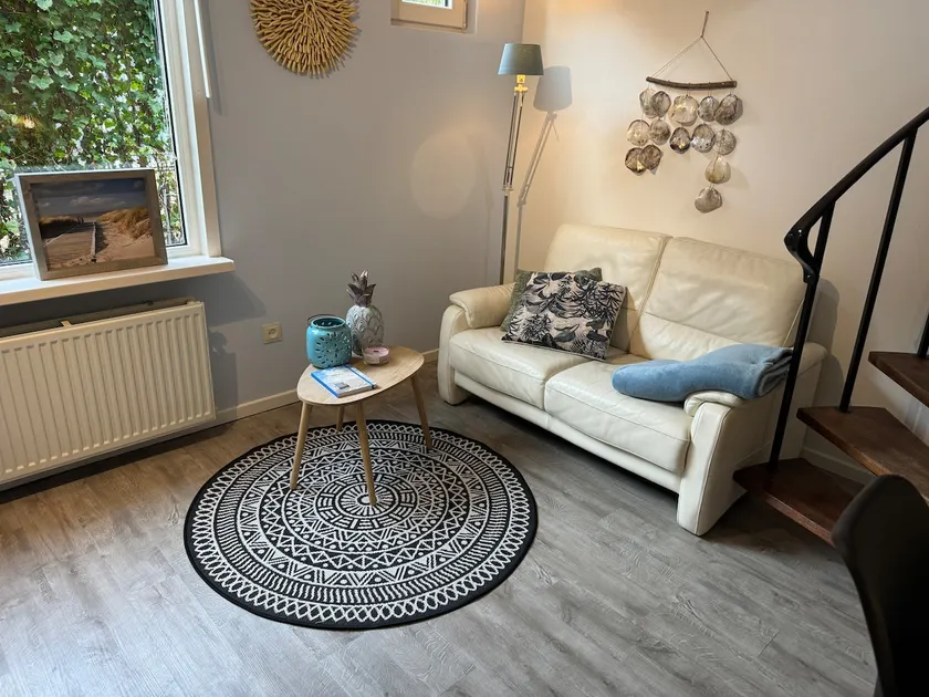Cozy cottage – roof terrace & beach 250 m - Image 1