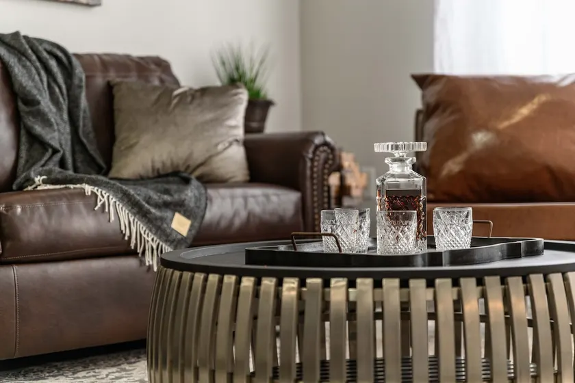 The Iron Loft - King Tempurpedic | Prime Location - Image 1