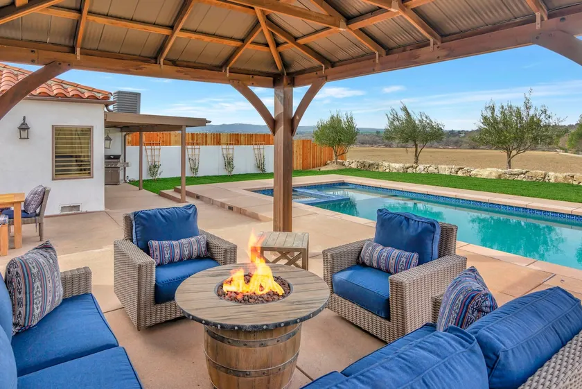 Luksus Adobe i Paso Robles Wine Country m / Hot Tub @ Hearst Ranch Winery - Image 1