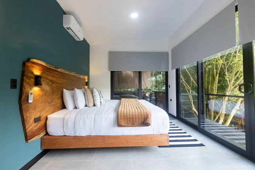 Brand New! Yaguar Villa Private Jacuzzi & Balcony - Image 1