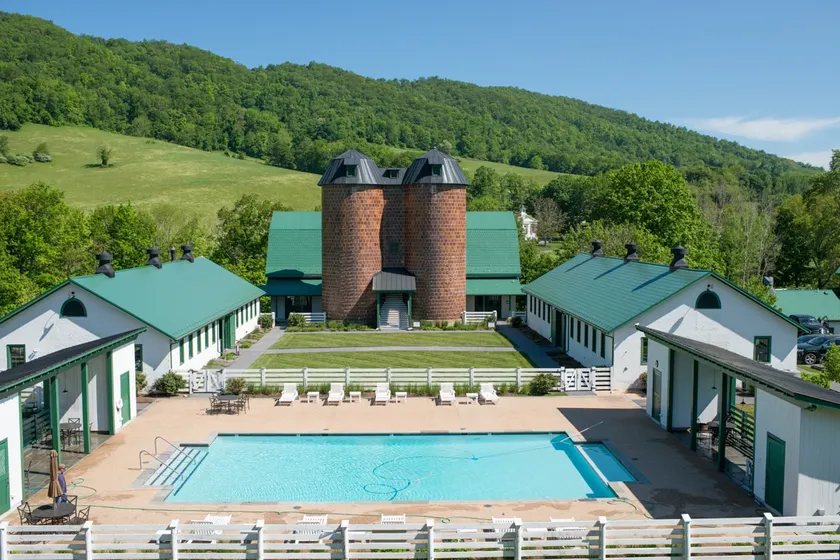 Steps to the Springs! Modern Getaway w/ Mtn Views - Image 1