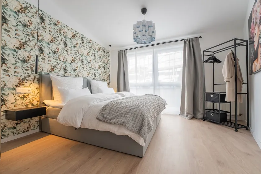 Marisol Design Apartment mit eigenem Stellplatz - Image 1