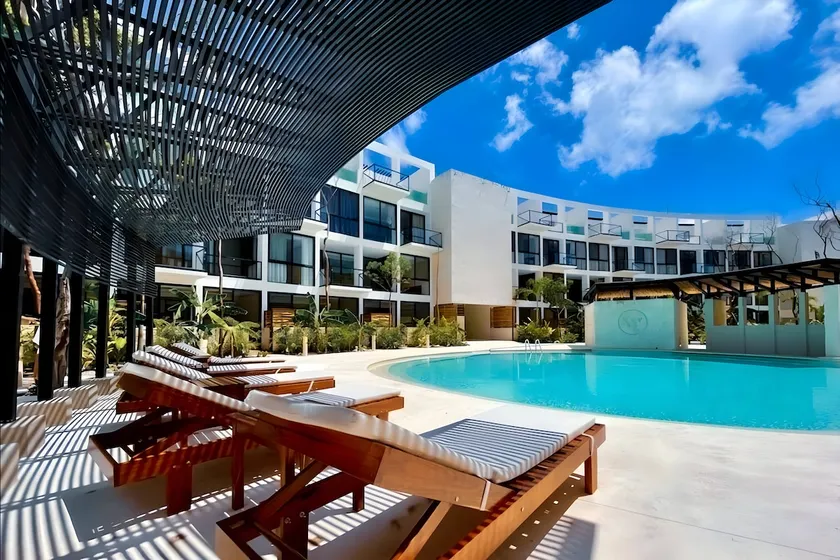 Luxury Studio with private Jacuzzi The Waves Tulum - Image 1
