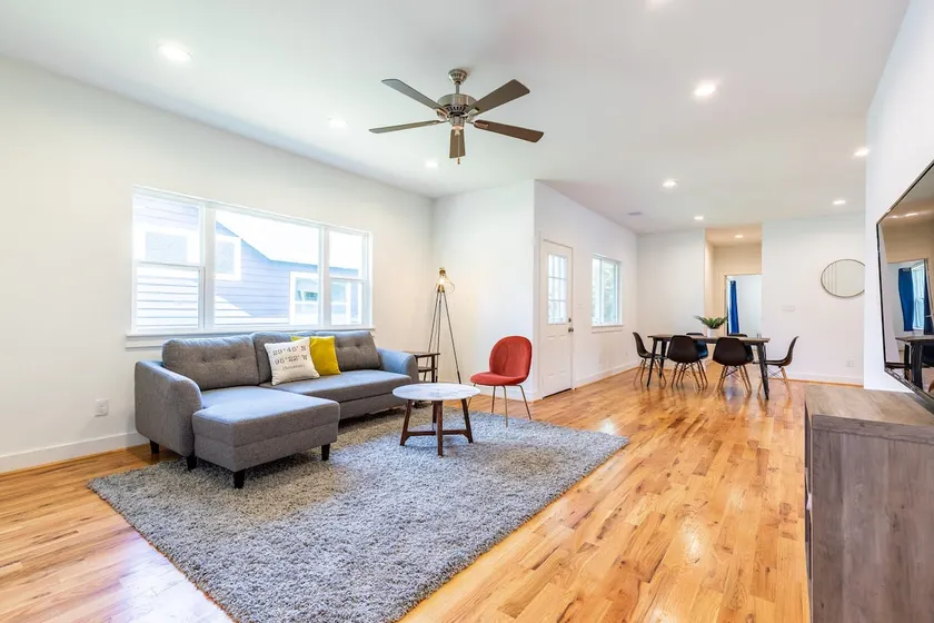 Lustrous Bungalow 1753 | Med Center, Stadiums! - Image 1