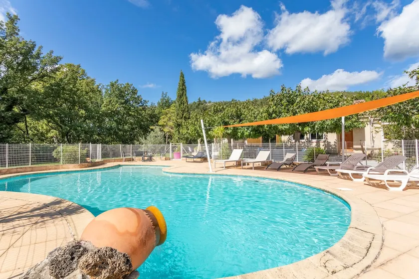 La Vacancière - Large House with Swimming Pool Garden - Image 1