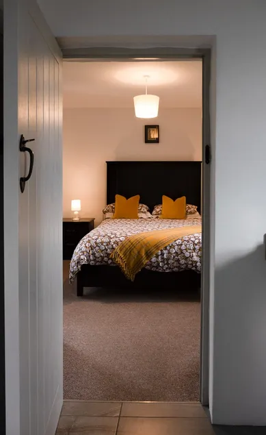 Kinbane Self Catering Cottages - 'Makem's Cottage' - Image 1