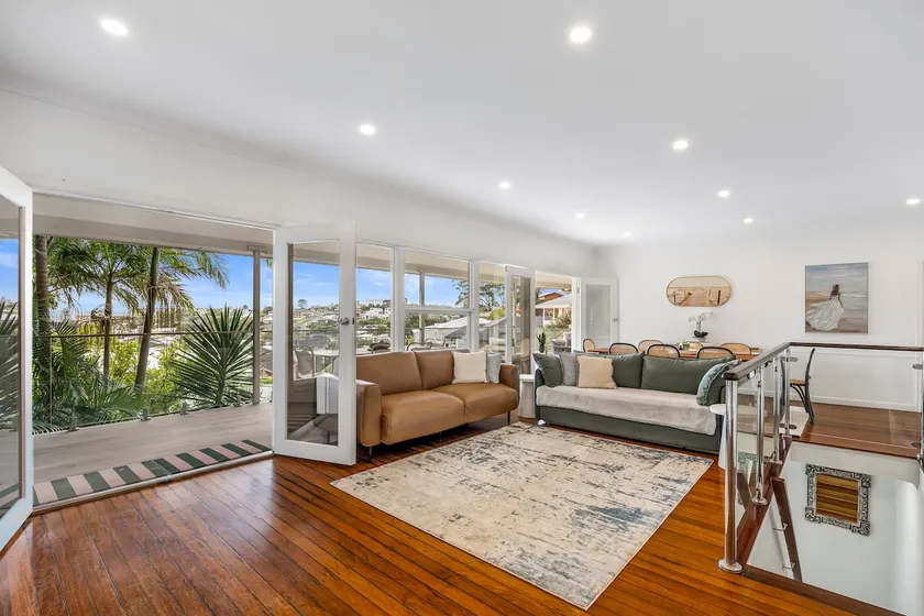 Seabreeze Escape - Ocean views, Walk to Terrigal - Image 1