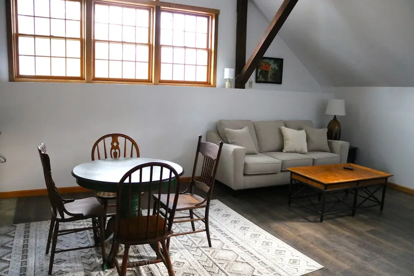 Inkeepers Suite - Image 1