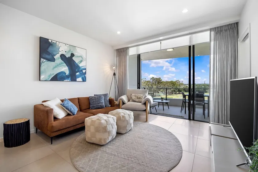 Beachside walkable | Pool & Parking in Mooloolaba - Image 1