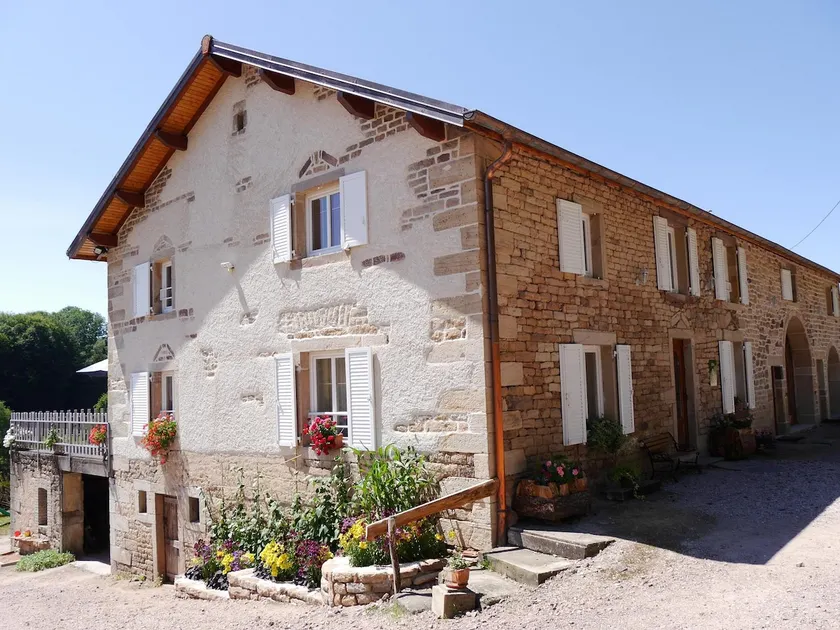 4* Accommodation – Swimming Pool + Hot Tub + Sauna - Image 1