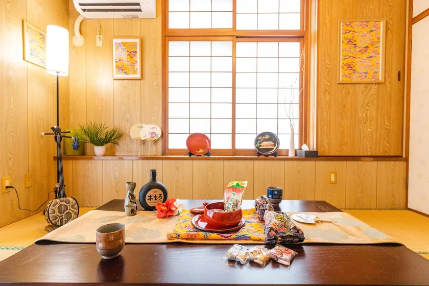 [Maximum 8 people] Spacious Okinawan private home / Single-family home / Vinyl pool / Parking / BBQ allowed - Image 1