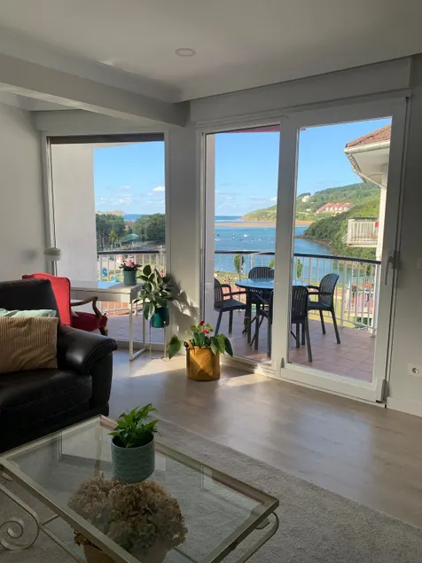 Luxury in Urdaibai./ Pedernales, near Mundaka - Image 1