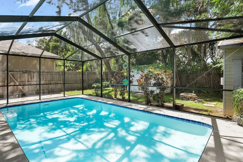 Retreat off Main Street - Image 1